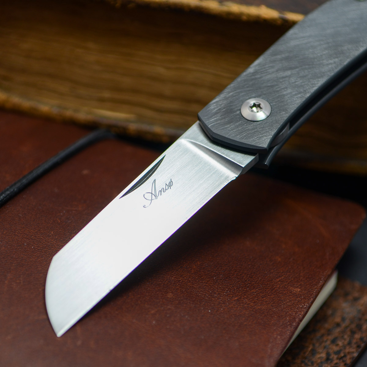 Combat-Beads-2trdVQaYh49T8v