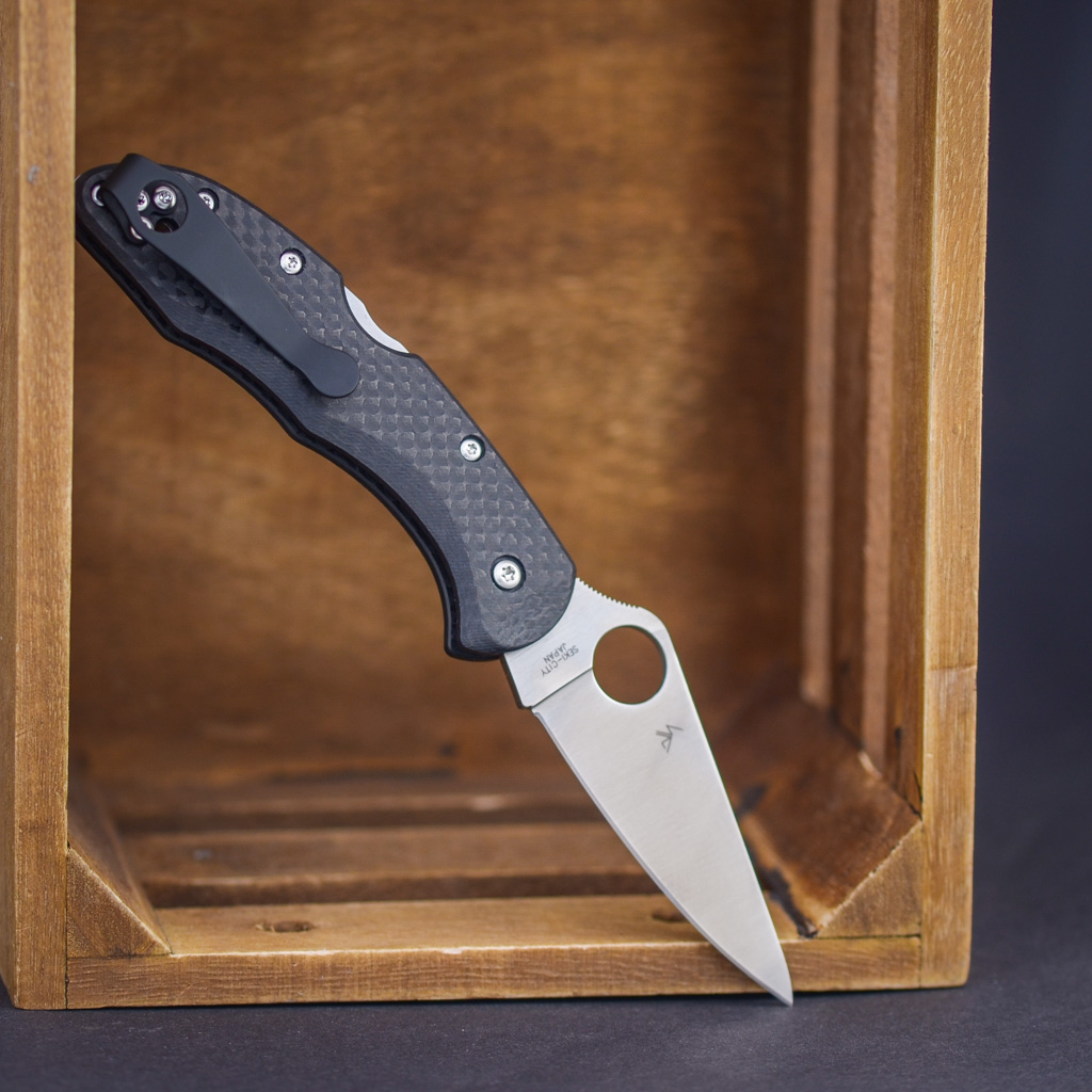 Spyderco Delica 4 K390 X Flytanium Carbon Fiber – Image 3