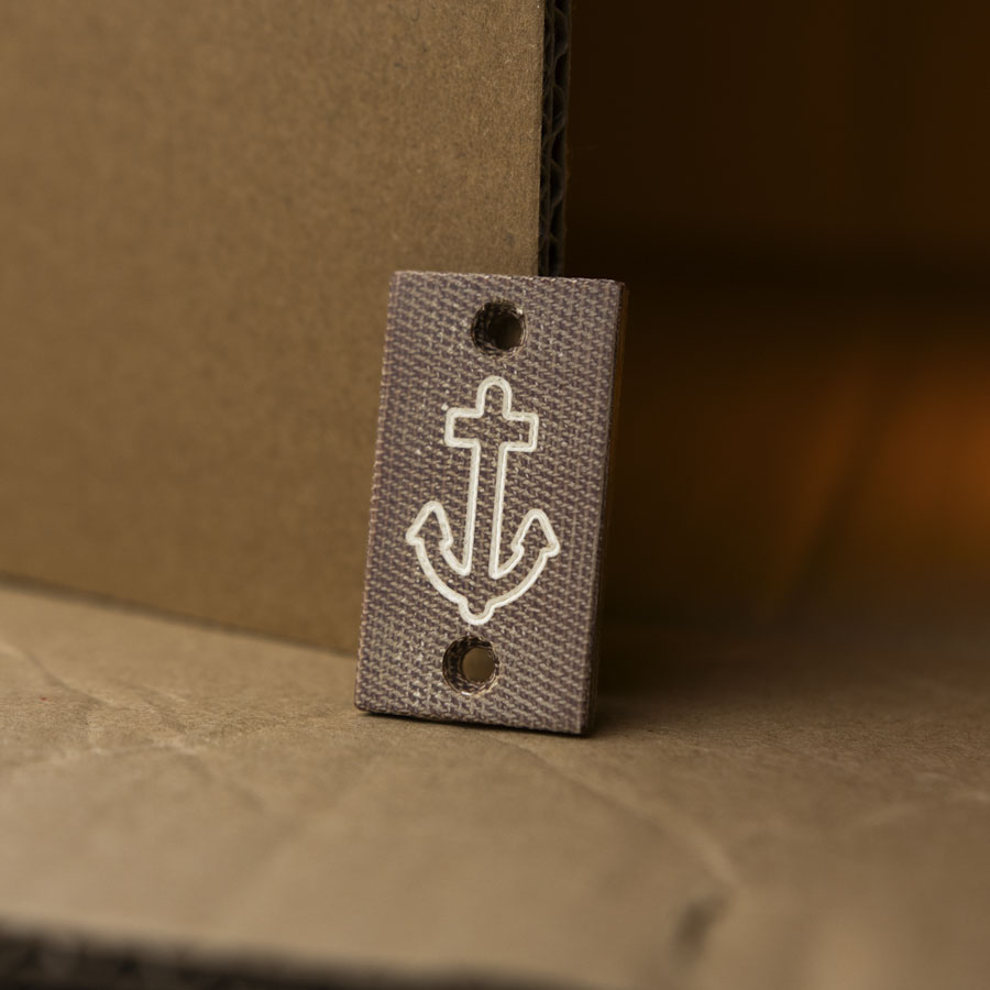 Crowgear Don’t Worry Stone Inlay “Anchor” – Glow in the Dark – Image 2