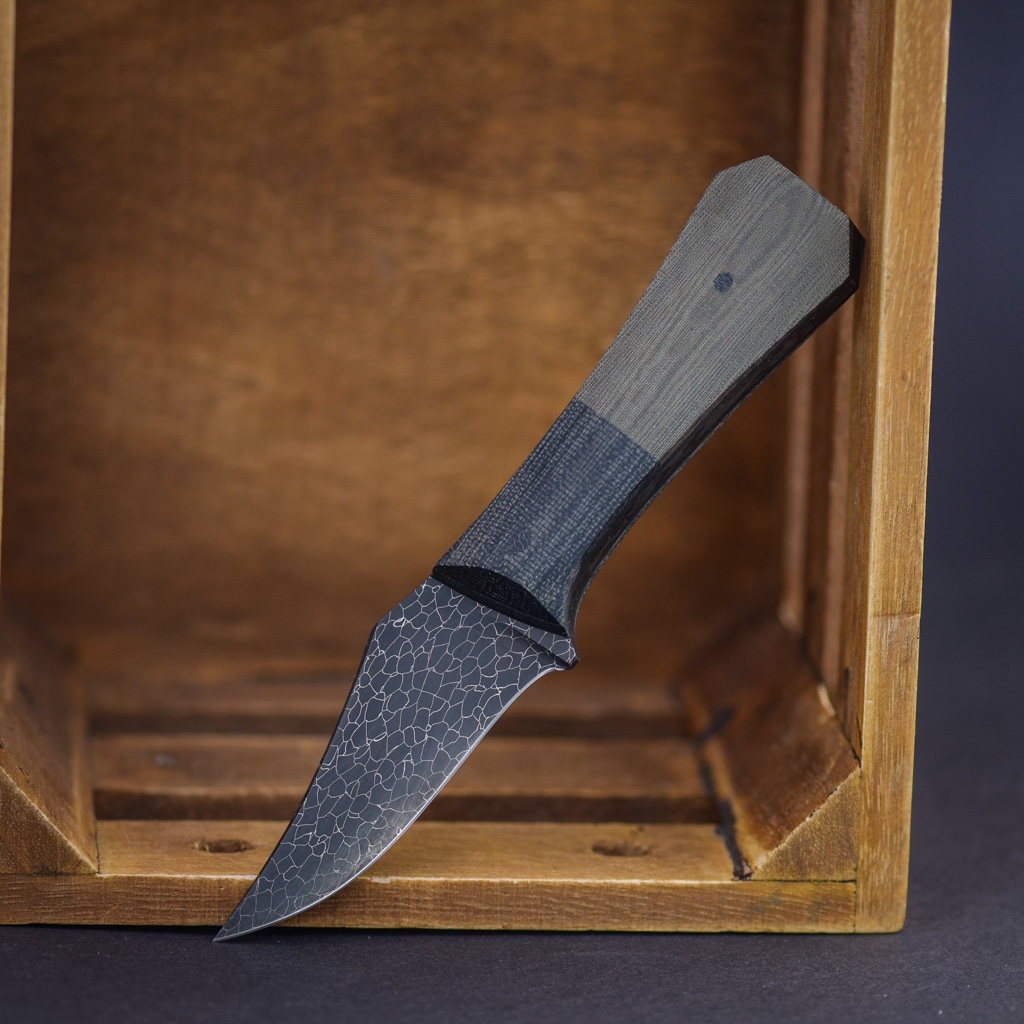 Aux MFG Pocket Bowie Slim Damascus Black - Green Micarta  – Image 2
