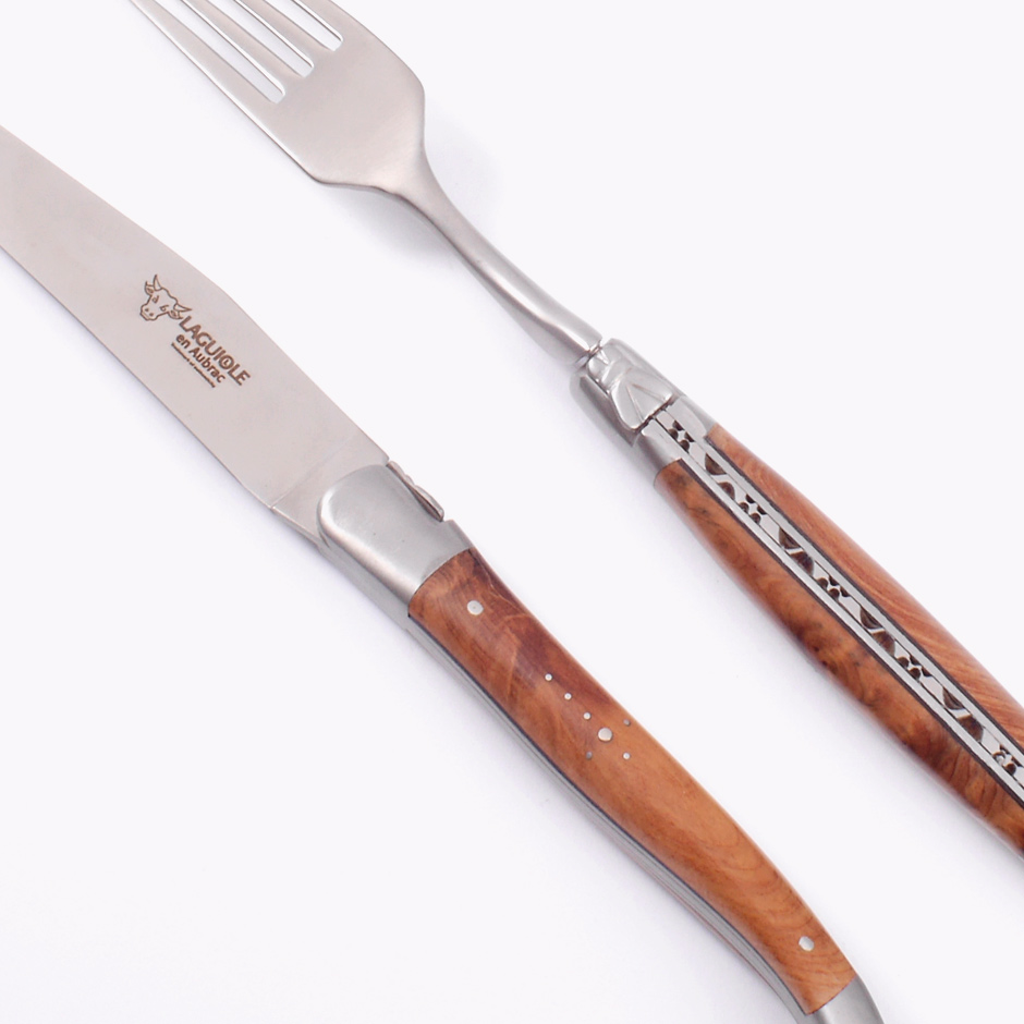 Lag-en-Aubrac-Thuja-2