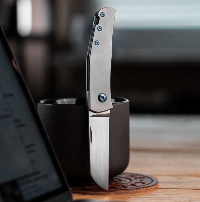 MonteCarlo_grey_blue Anso of Denmark Monte Carlo Titanium