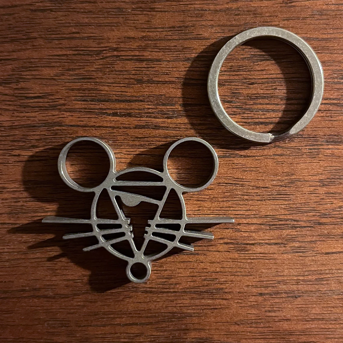 GiantMouse Pirate Mouse Key Fob – Bild 3