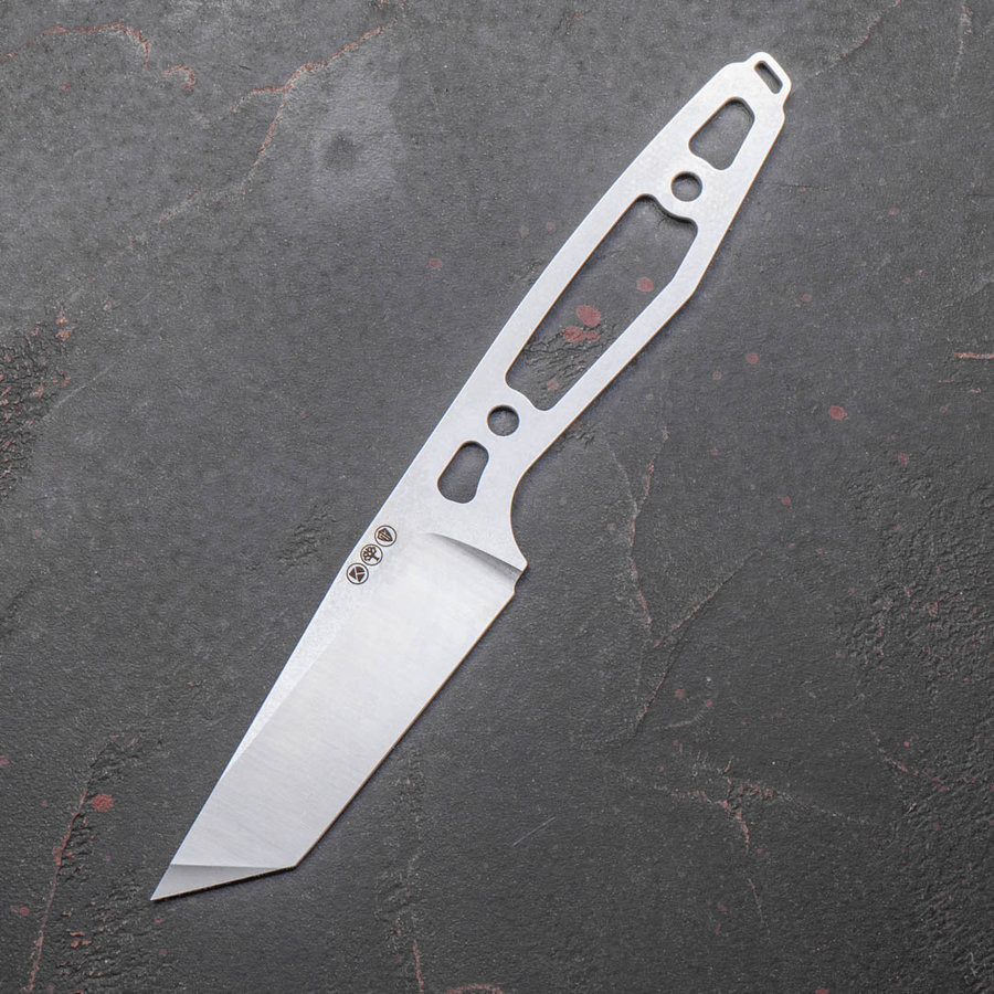 Daily Knives AK1 American Tanto N690 Blade