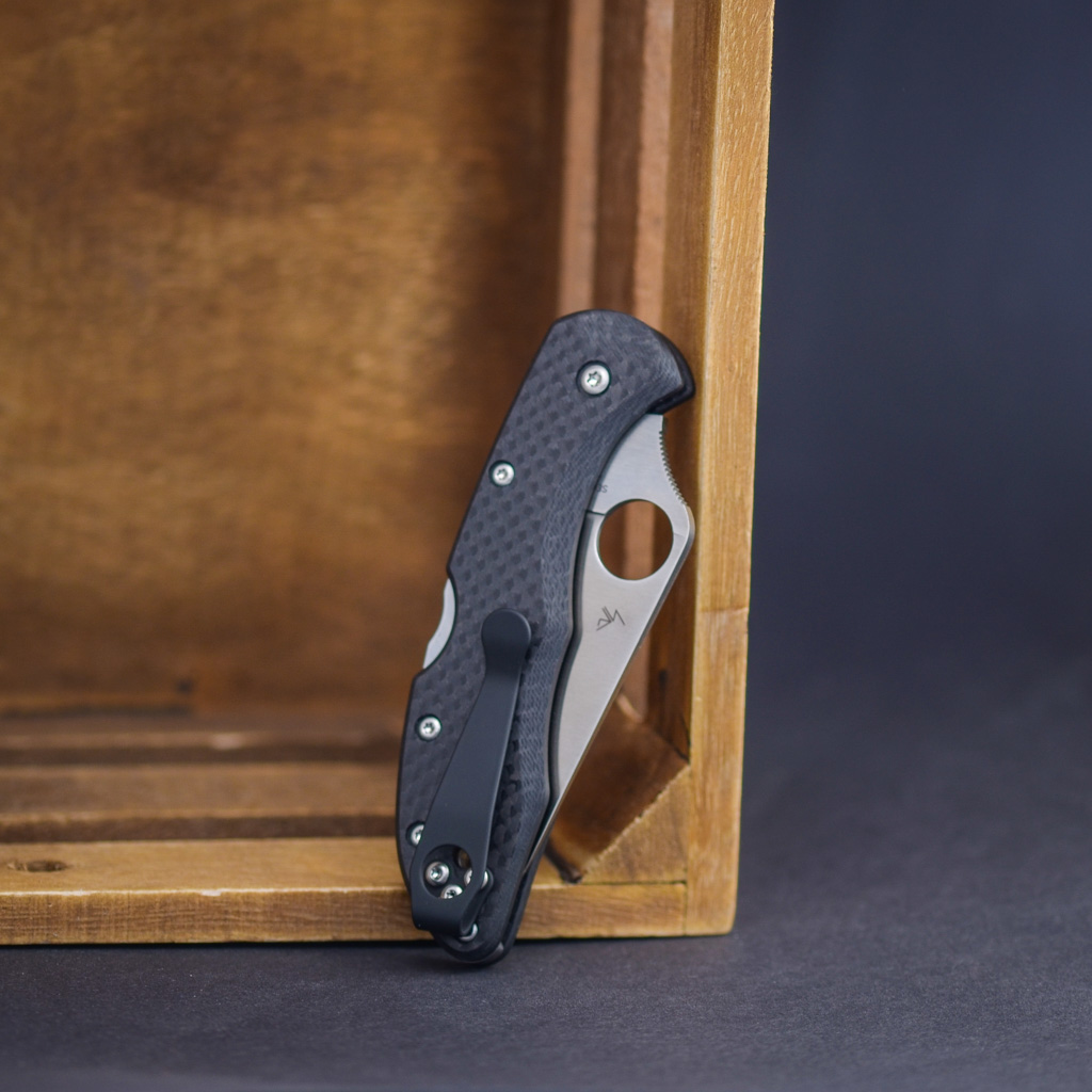 Spyderco Delica 4 K390 X Flytanium Carbon Fiber – Image 4