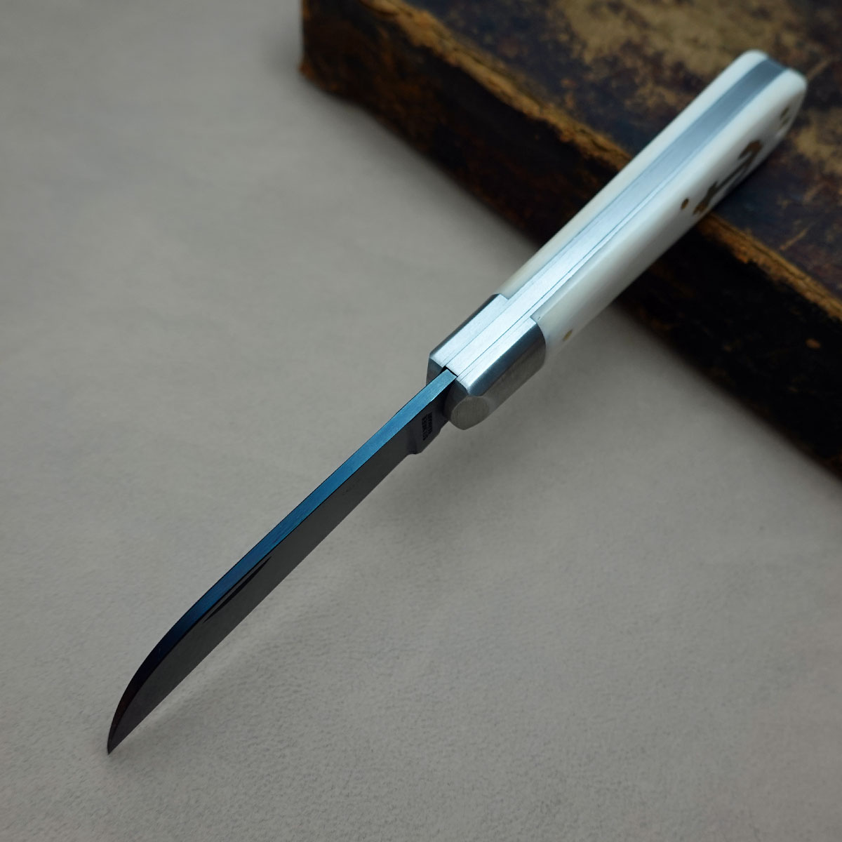 Ottermesser Anker Knochen