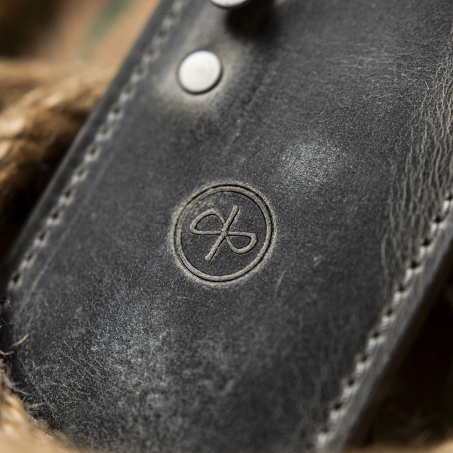 The ClipSlip Crazy Horse Leather (Gray) KnifeLounge Exclusive – Image 2