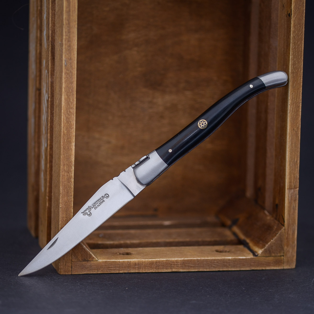 Laguiole en Aubrac 12 cm Ebony / Mosaic Pin 