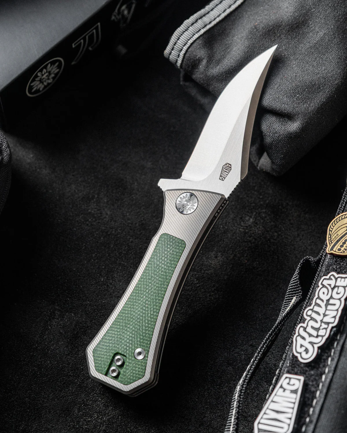 Auxiliary Manufacturing Pocket Bowie Deadhead  – Bild 9