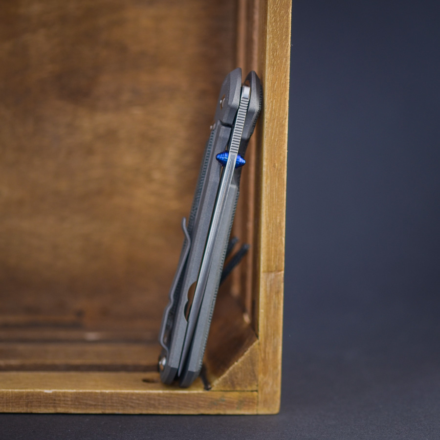 Chris Reeve Sebenza 31 Canvas Micarta black - Double Lug and blue Hardware