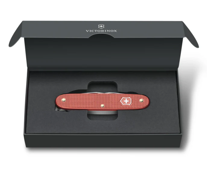 Victorinox Pioneer X Alox Limited Edition 2025 Stone Red | 0.8231.L25 Victorinox Pioneer X Alox Limited Edition 2025 Stone Red | 0.8231.L25