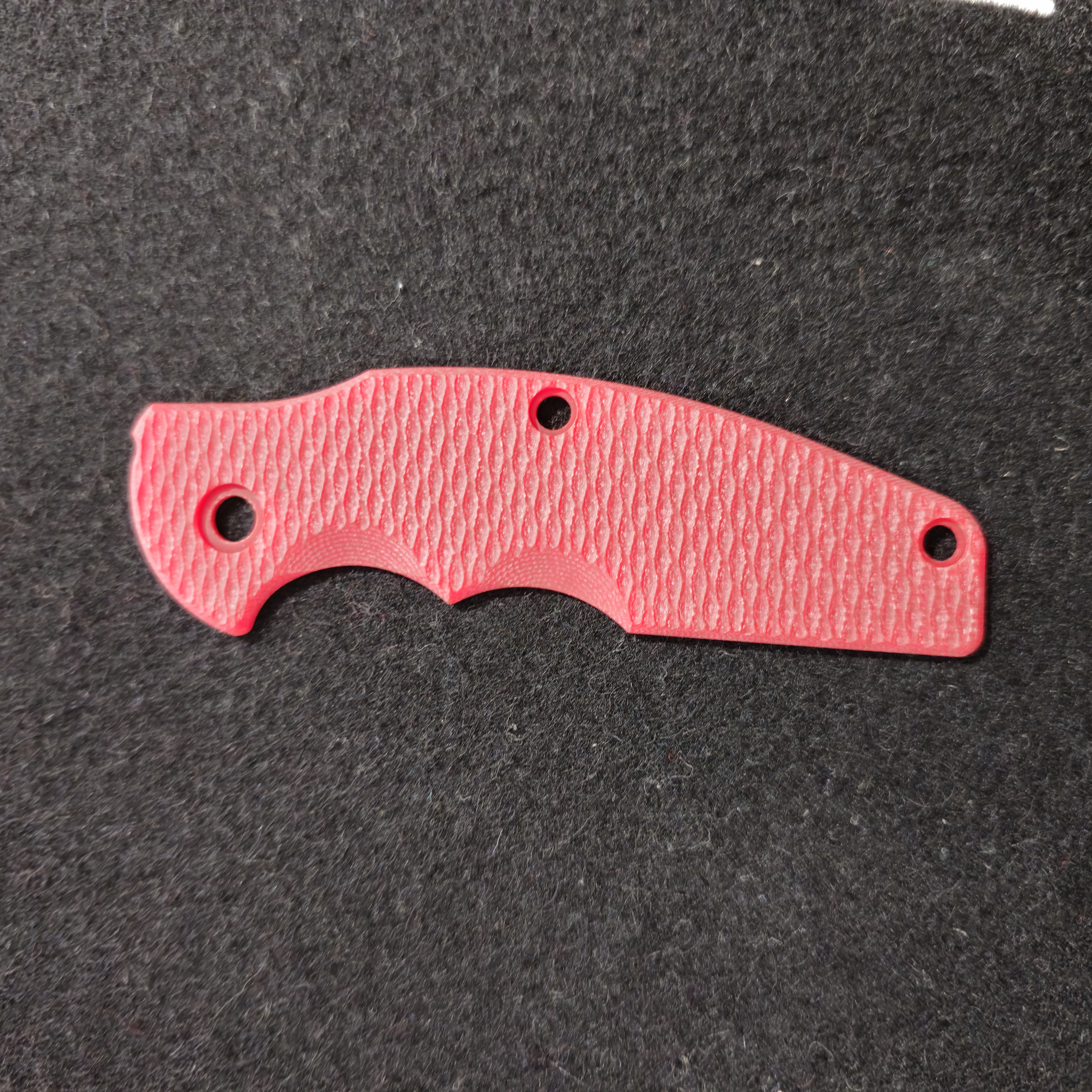 Hinderer Jurassic G10 Scale Red Hinderer Jurassic G10 Scale Red
