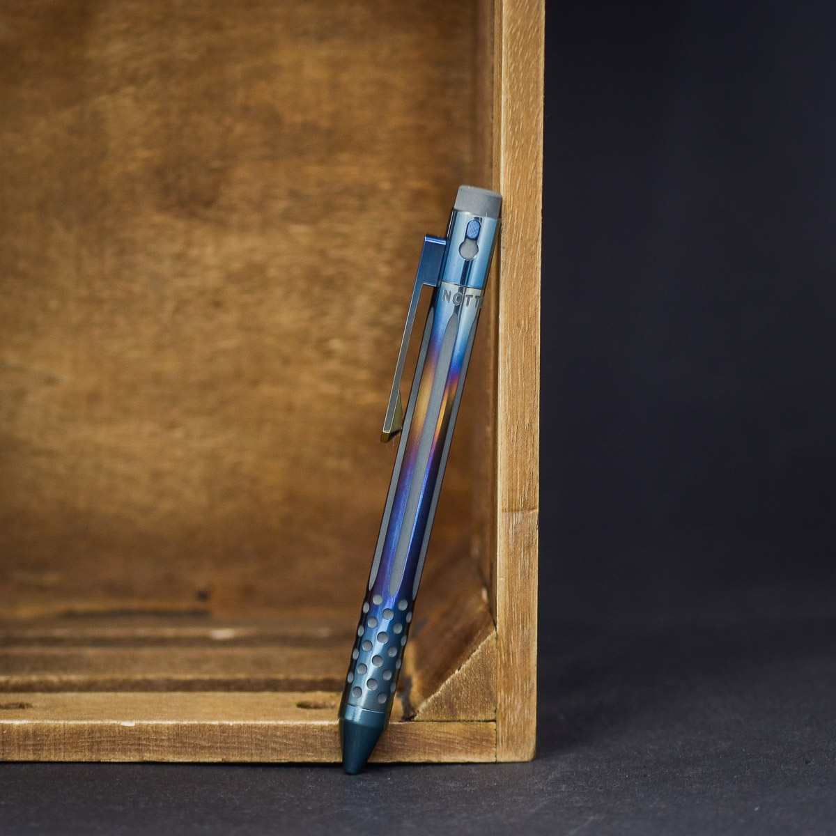 Nottingham Tactical Exotic Series #320 Zirconium Straight Flute with Dots Parker Stift